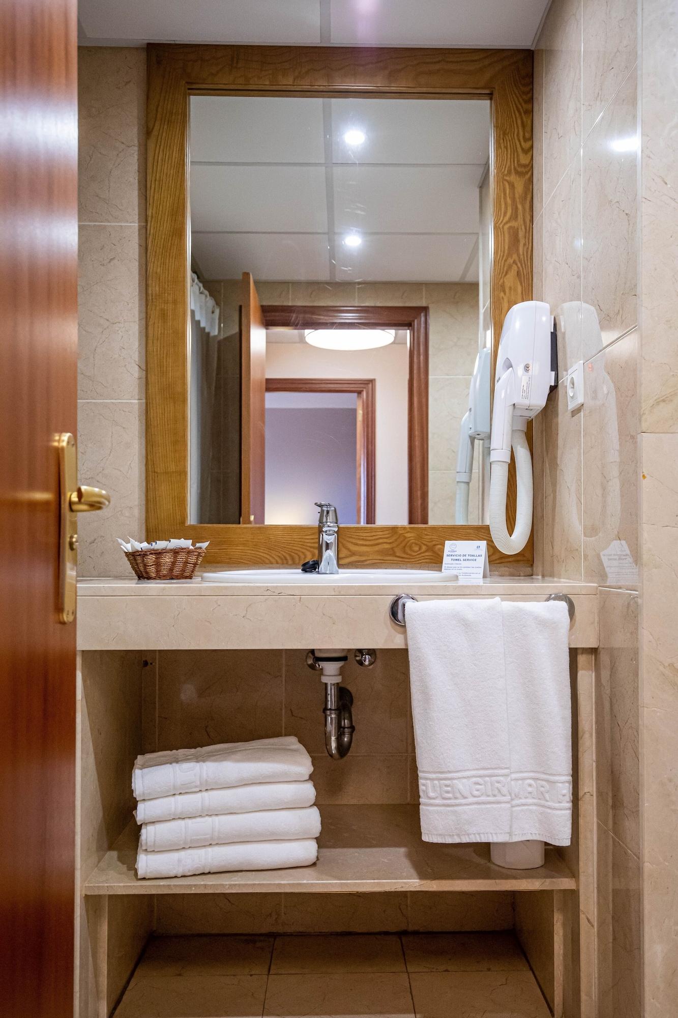 Ilunion Miramar Huoneistohotelli Fuengirola